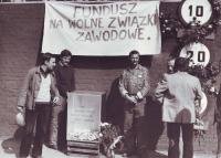 Mini_zbiorka-na-wolne-zwiazki-zawodowe-1980